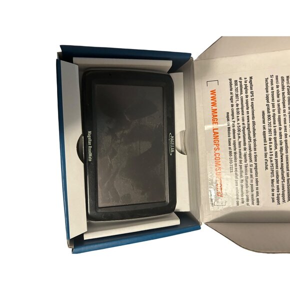 Magellan RoadMate 3045-LM GPS Navigation System With Lifetime Maps & Traffic Upd - Picture 3 of 5